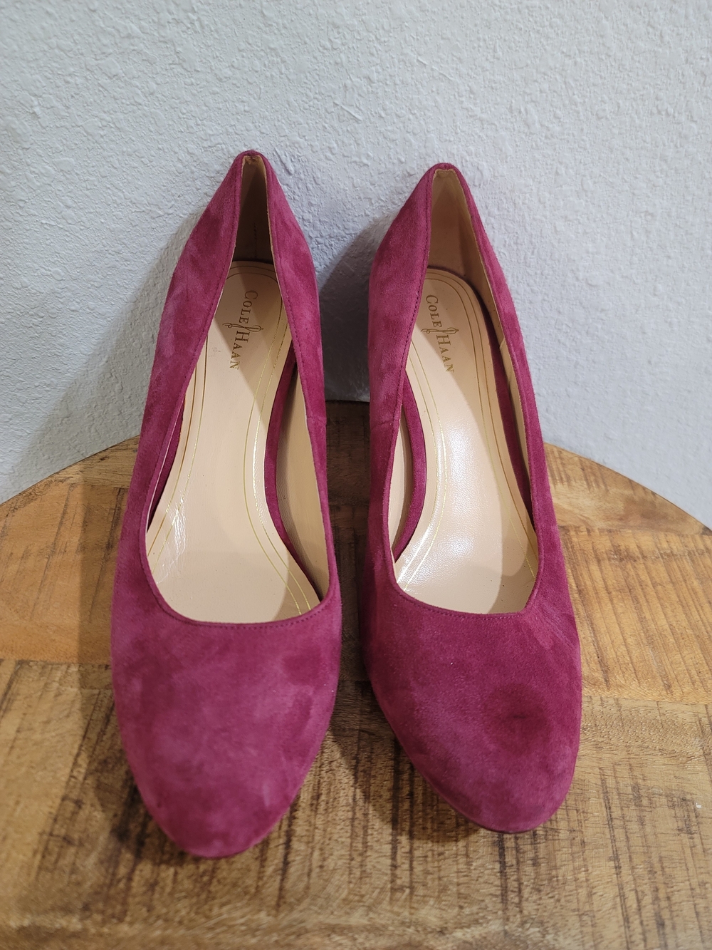 Women's Suede Block Heel Pumps in Plum - Picture 5 of 5